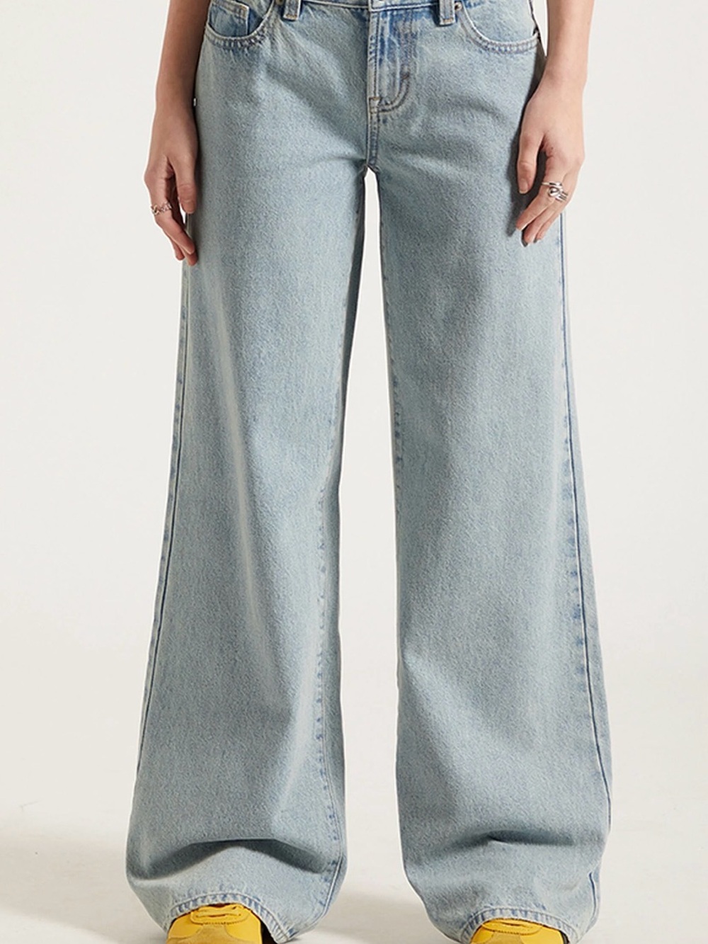 Casey Low Rise Baggy Jeans